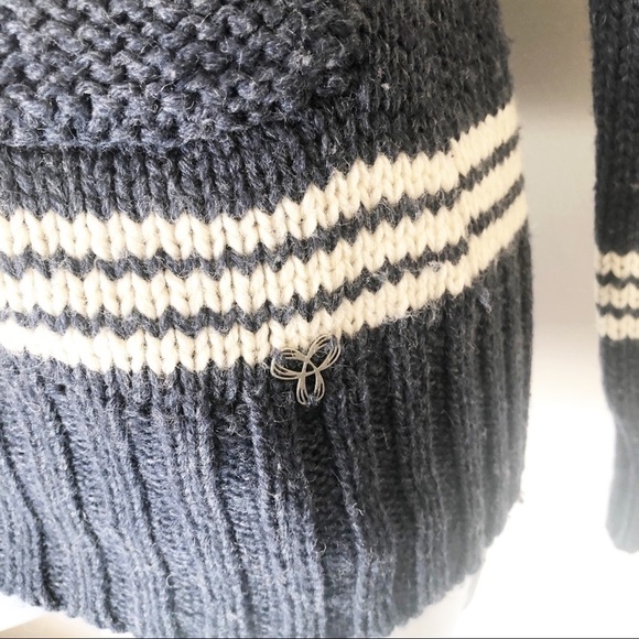 Aritzia TNA Sea to Sky Reindeer Lambswool Sweater - Picture 3 of 4